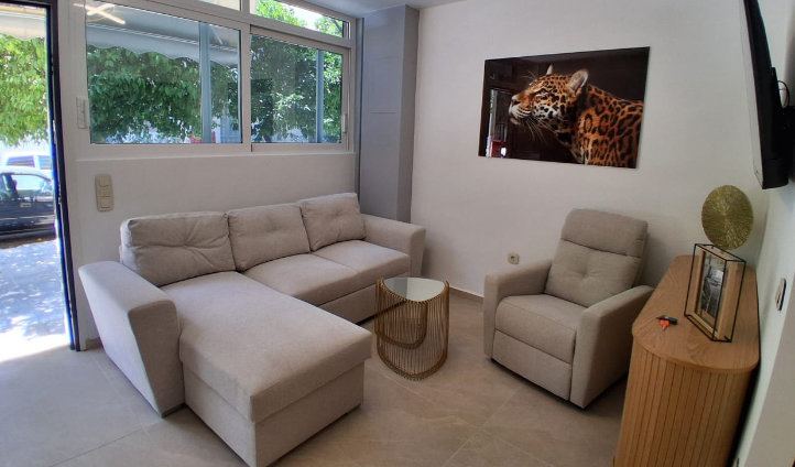 ERA-ATH-014 | Kallithea Menelaou Loft, Atina