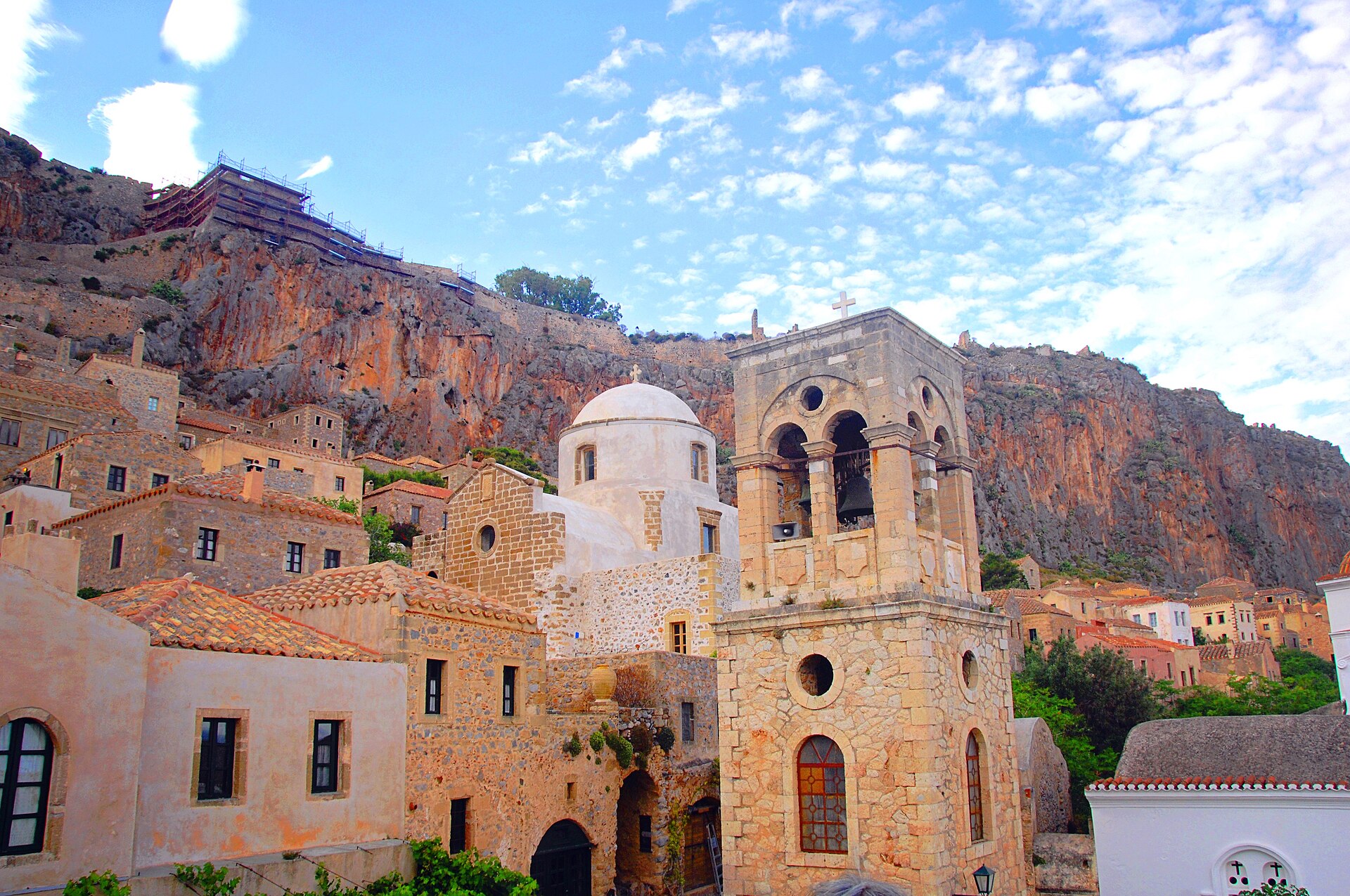 Monemvasia, Mora Yarımadası – Mora’da ev almak ve 400.000 € Golden Visa